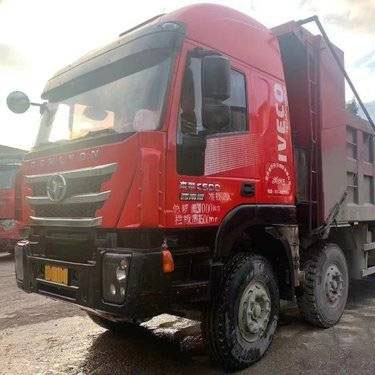 Getriebe Hongyan Genlyon 8x4 Tipper Dump Truck Fast 12JSD220T