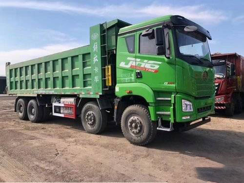 12 Reifen Faw benutzten Hochleistungs-Geschwindigkeits-Handbuch 8*4 430HP der LKW-12